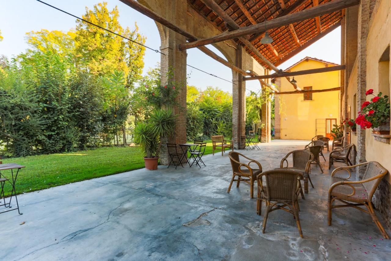 Agriturismo Le Corti Della Gualdana Вогера Экстерьер фото