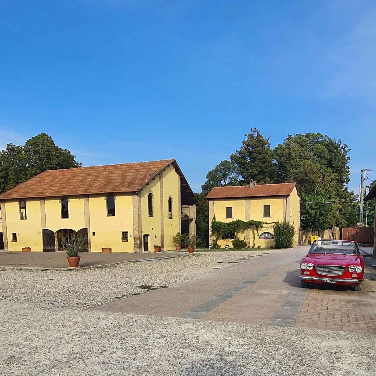 Agriturismo Le Corti Della Gualdana Вогера Экстерьер фото