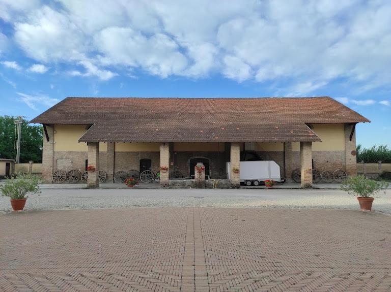 Agriturismo Le Corti Della Gualdana Вогера Экстерьер фото