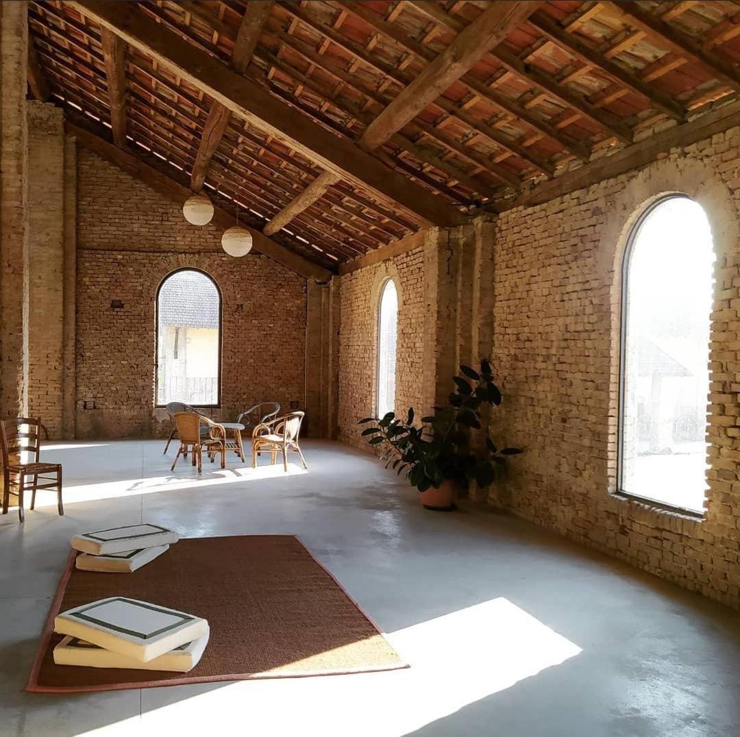 Agriturismo Le Corti Della Gualdana Вогера Экстерьер фото